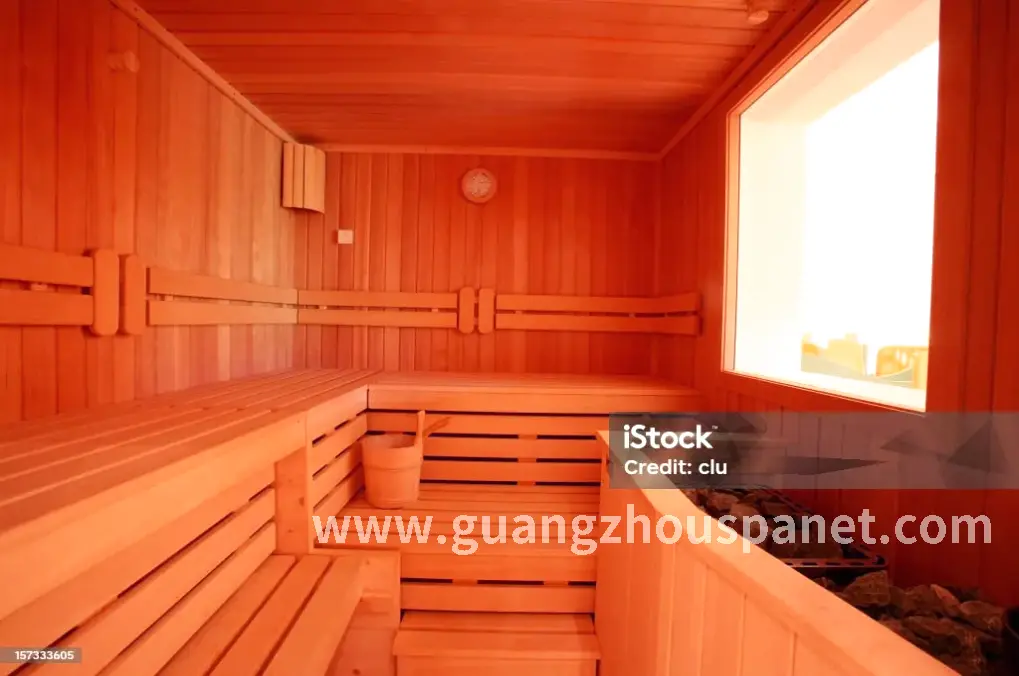 桑拿房内部